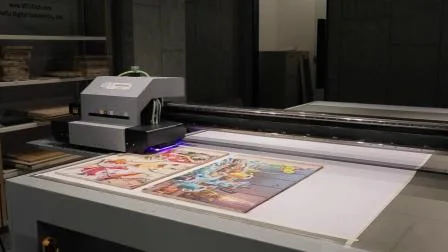 China-Druckerhersteller LED-Flachbett-UV-Tintenstrahldrucker 2,5-Meter-Dx5-UV-Druckmaschine